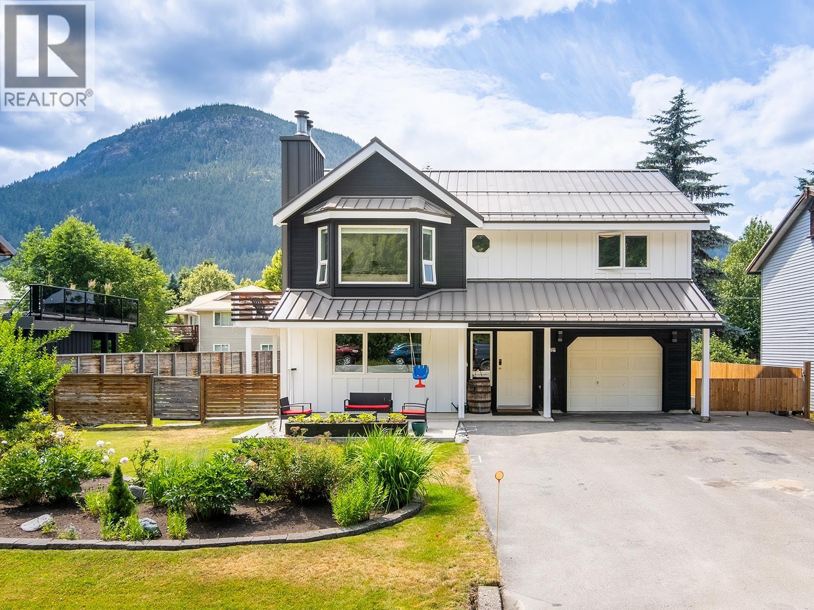 7403 HARROW ROAD, Pemberton