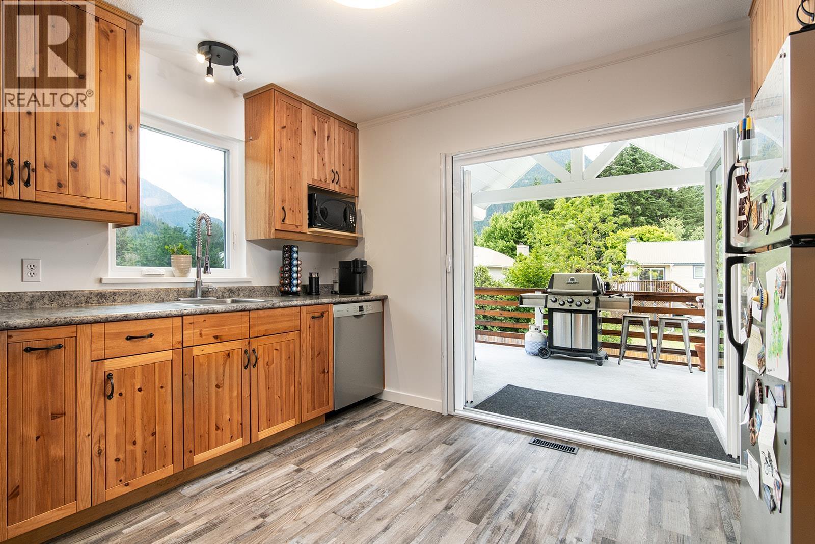 7403 HARROW ROAD, Pemberton