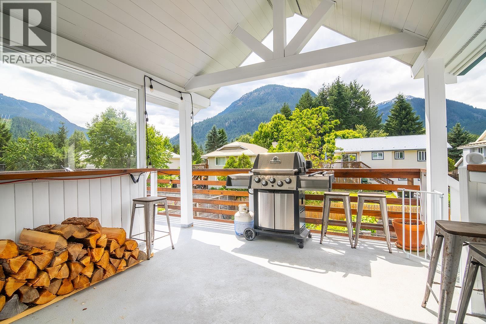 7403 HARROW ROAD, Pemberton