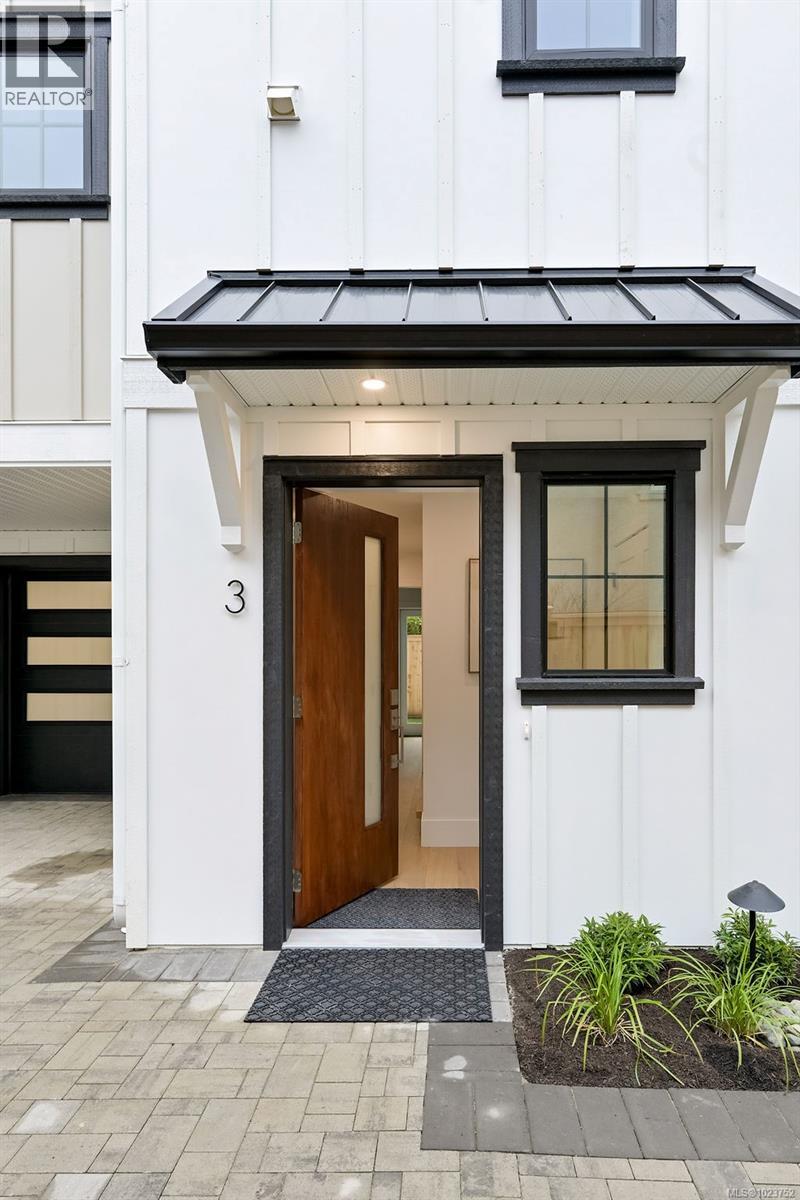 3 2268 Bowker Avenue, Oak Bay