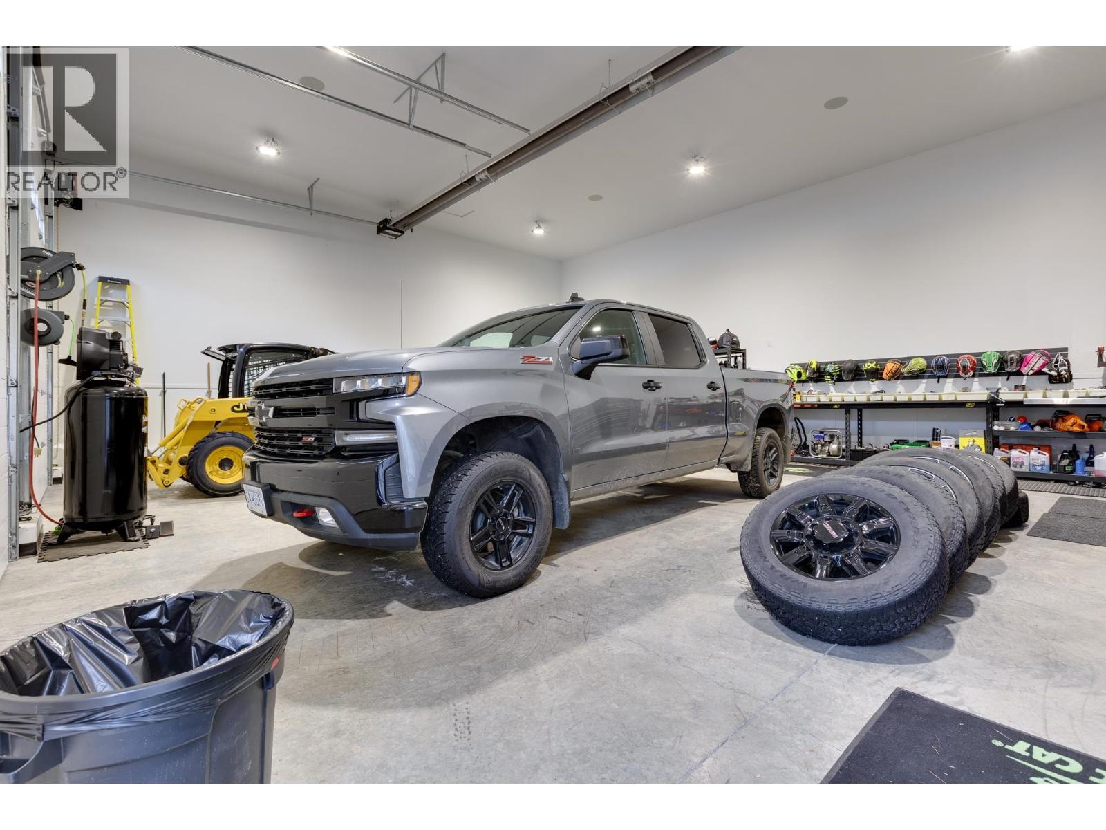 3820 REEVES DRIVE, Prince George