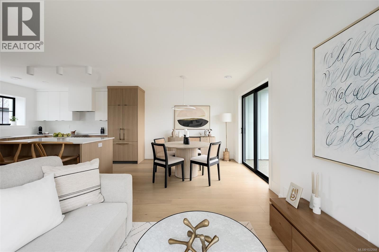 1 2268 Bowker Avenue, Oak Bay