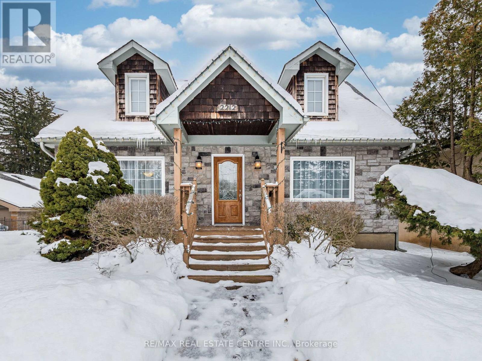 2212 Mississauga Road