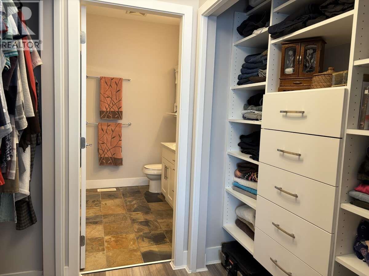 #44 175 Holloway Drive - 14