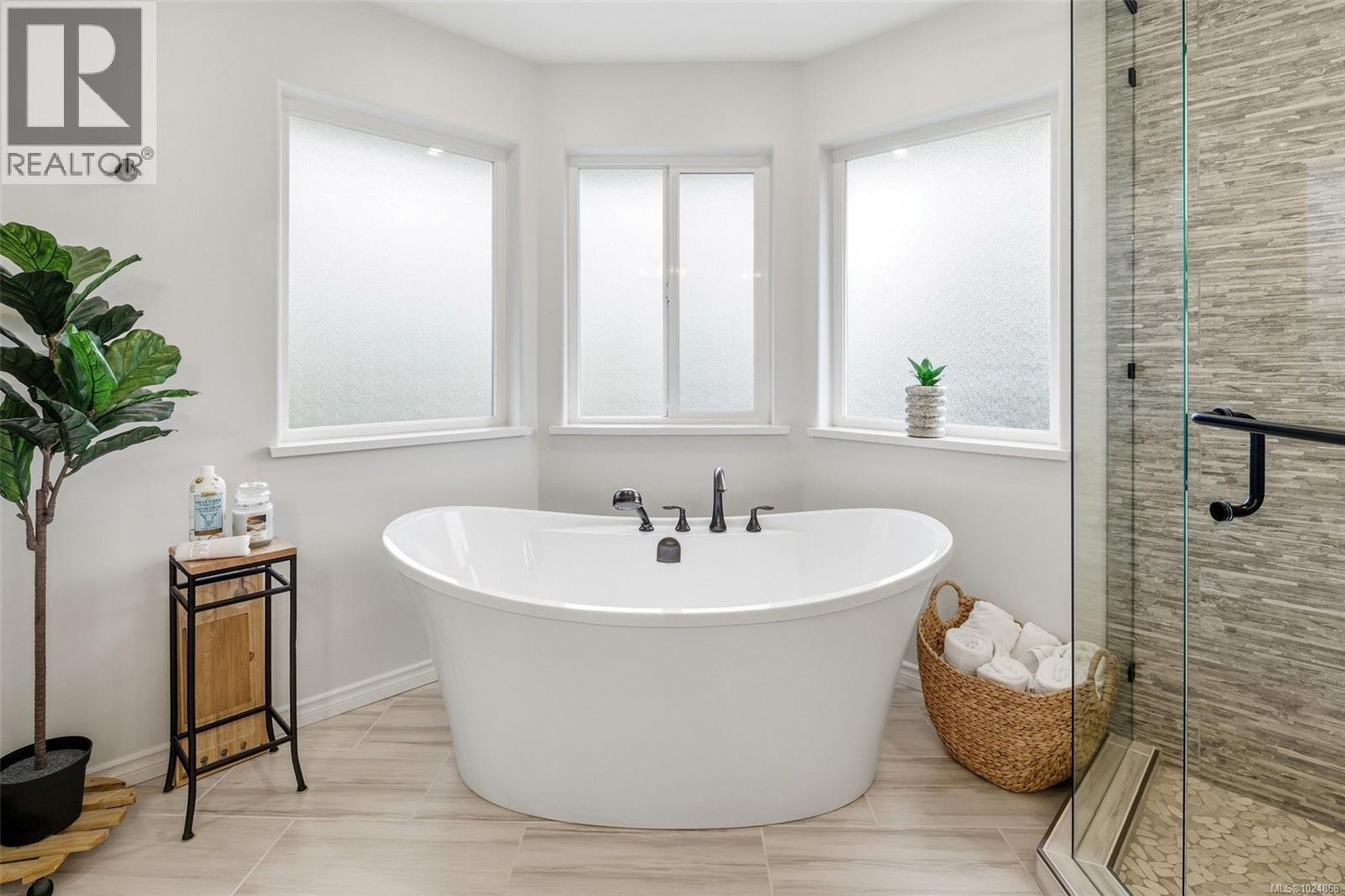  1444 Ryan Street, Victoria