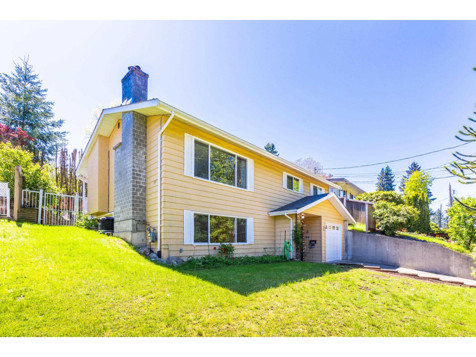 34470 LABURNUM Avenue - photo 2