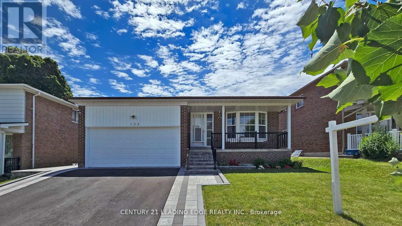 123 Briarscross Boulevard Main