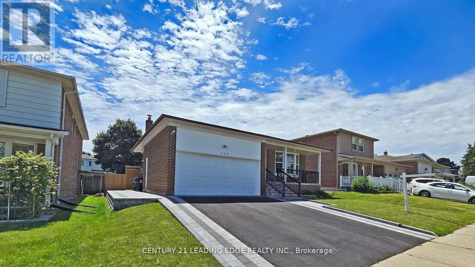 MAIN - 123 BRIARSCROSS BOULEVARD - Photo 2 of 18, Toronto (Agincourt North), Ontario