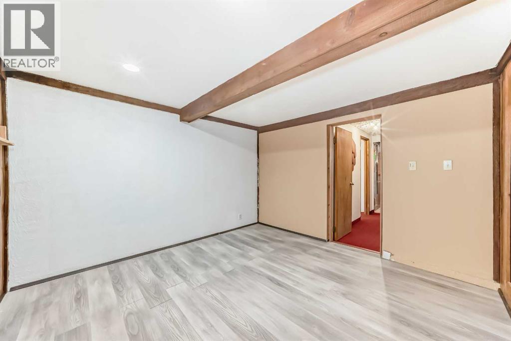 Single Family House for Sale in #  Bermuda Drive NW Beddington Heights Calgary 