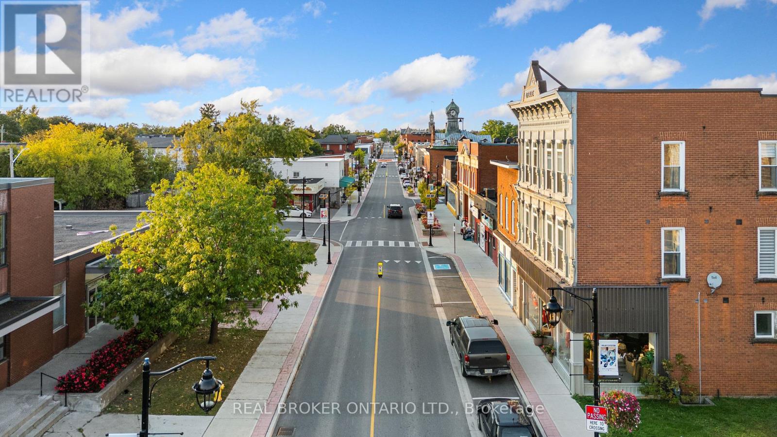 Studio for Rent in Ottawa – 149 BRIDGE STREET, Ottawa – By Peter Sagos - Image 19