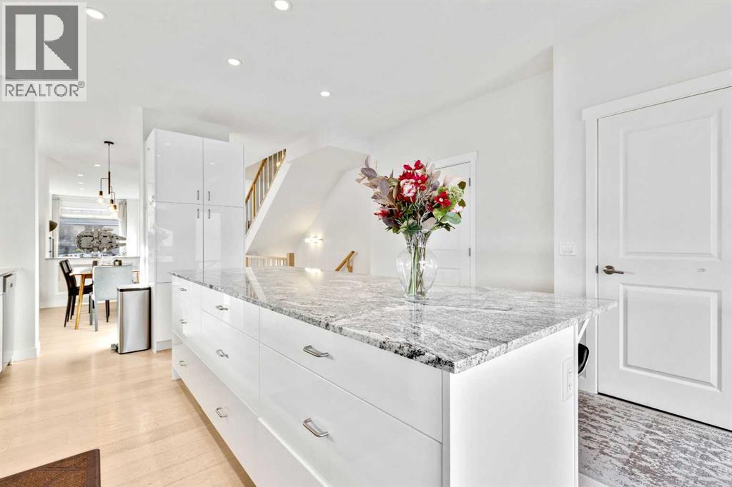 Single Family House for Sale in  Cochrane Road NW Banff Trail Calgary 