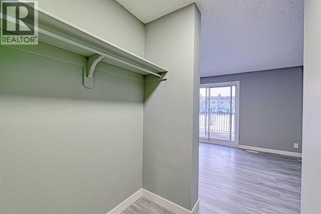 Single Family House for Sale in   Manora Place NE Marlborough Park Calgary 