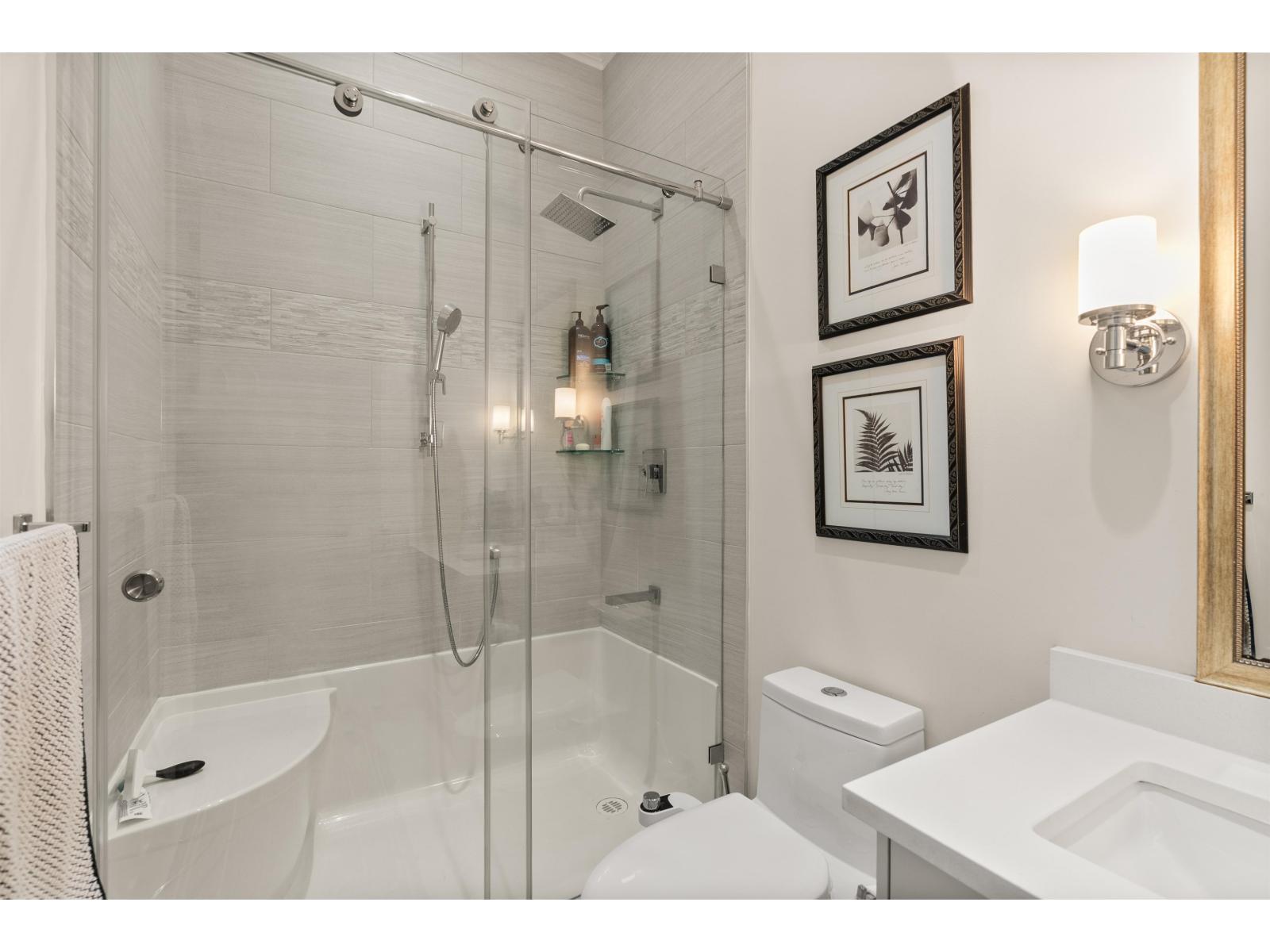 8486 HARVIE ROAD, Surrey