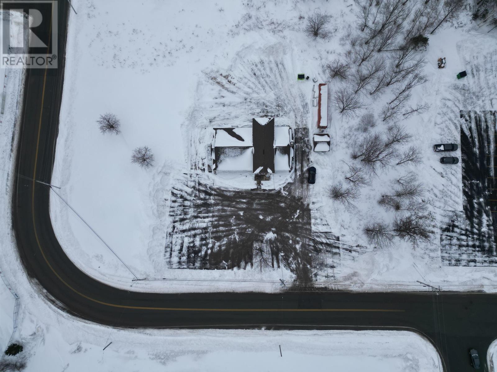 220 Memorial Drive - Photo 4 of 23, Sydney Mines, Nova Scotia