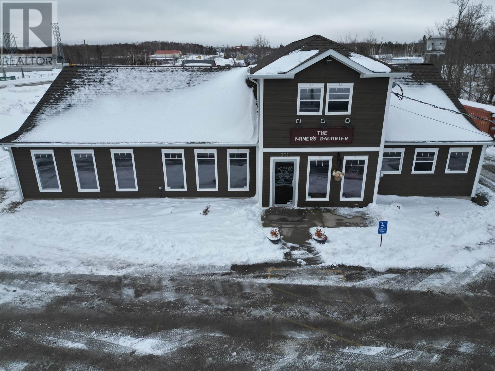 220 Memorial Drive - Photo 3 of 23, Sydney Mines, Nova Scotia