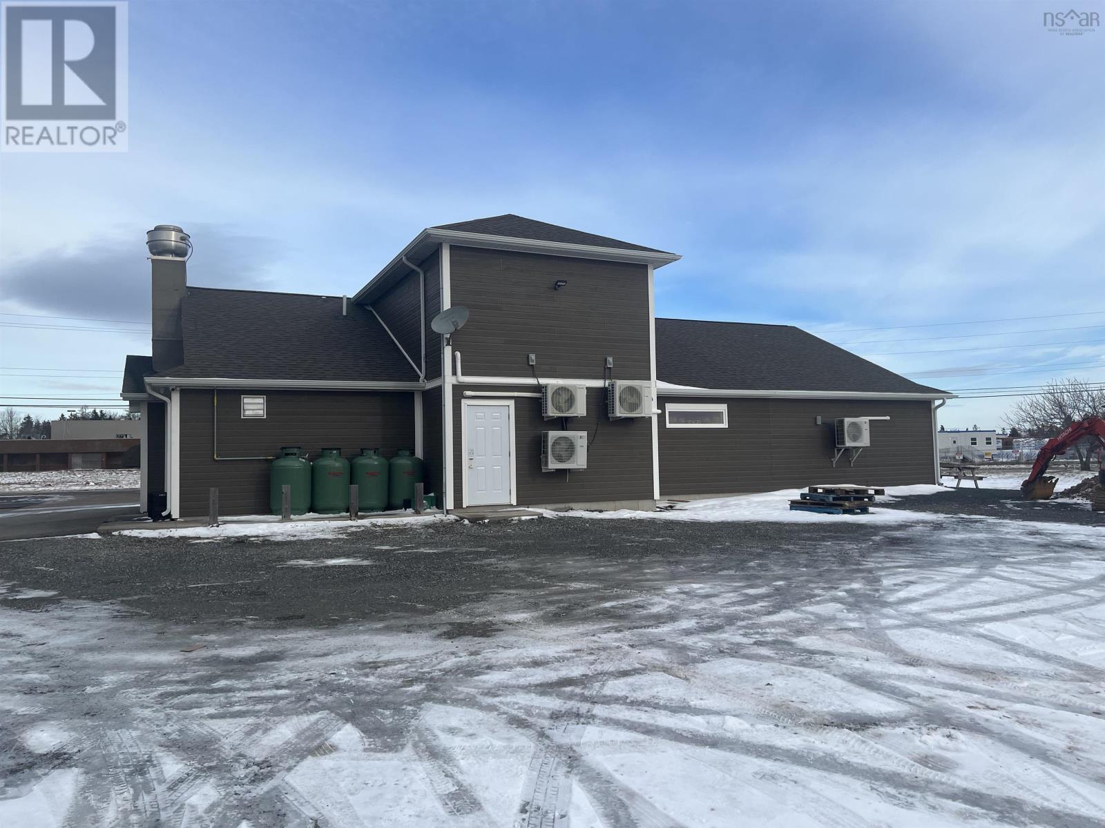 220 Memorial Drive - Photo 5 of 23, Sydney Mines, Nova Scotia