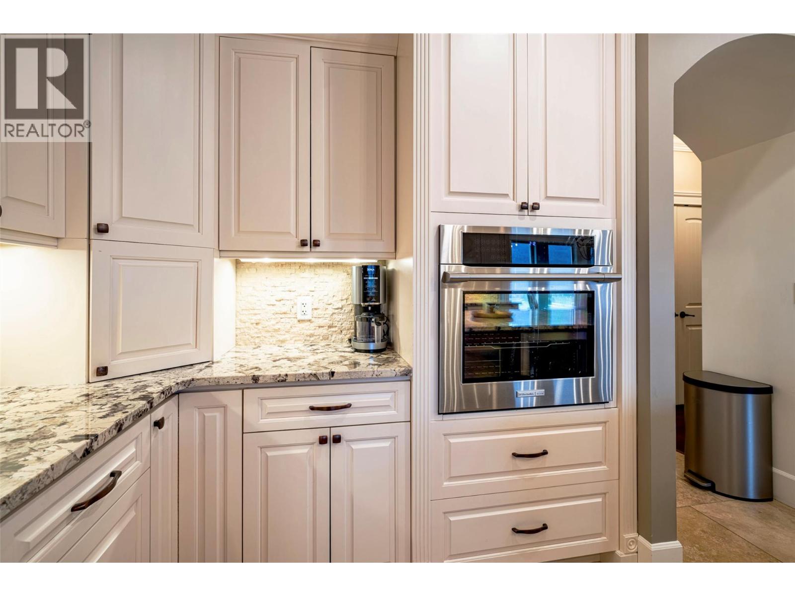 8784 Cortland Place, Coldstream