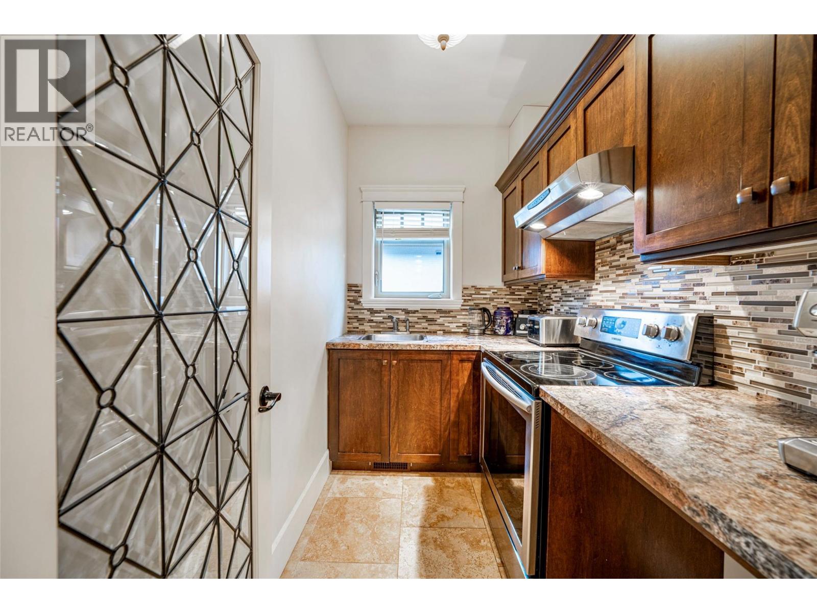 8784 Cortland Place, Coldstream