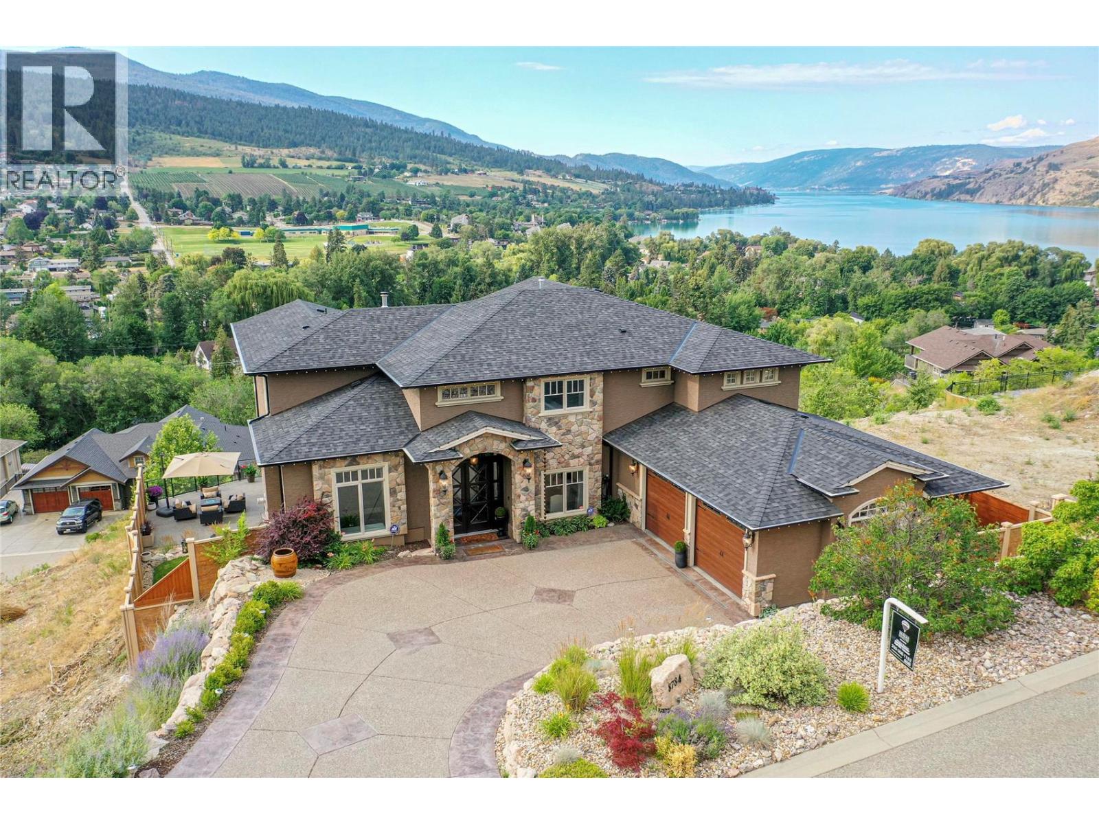 8784 Cortland Place, Coldstream