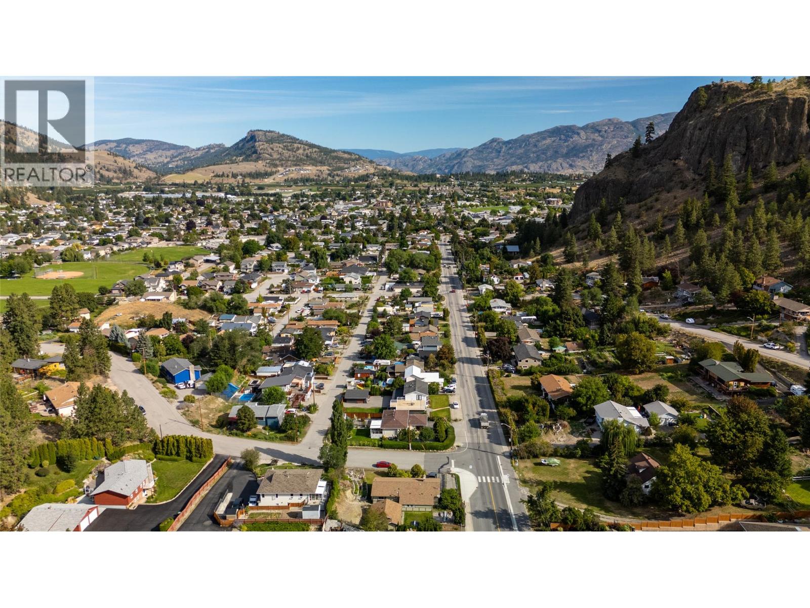 10816 Victoria Road S, Summerland