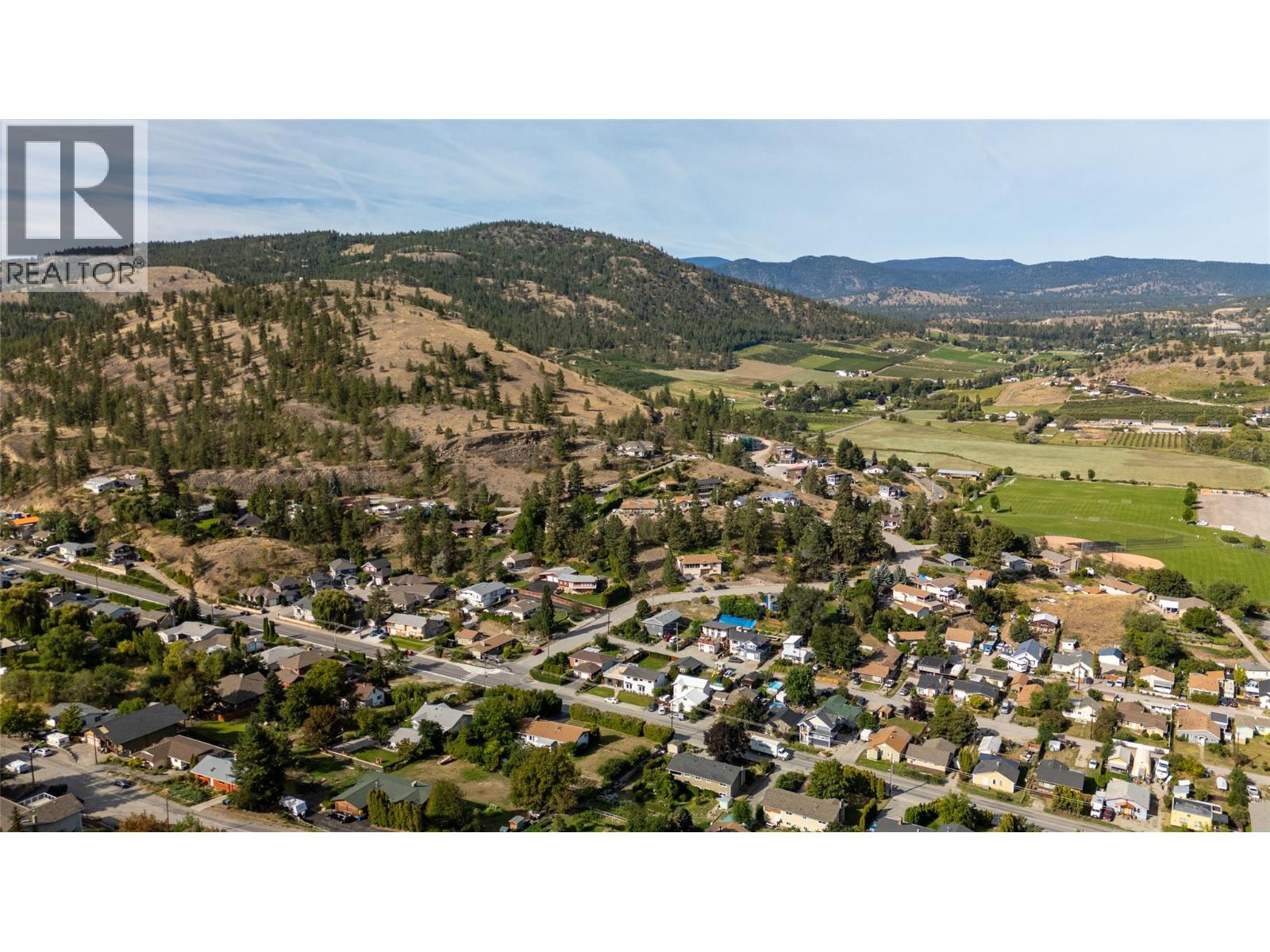 10816 Victoria Road S, Summerland