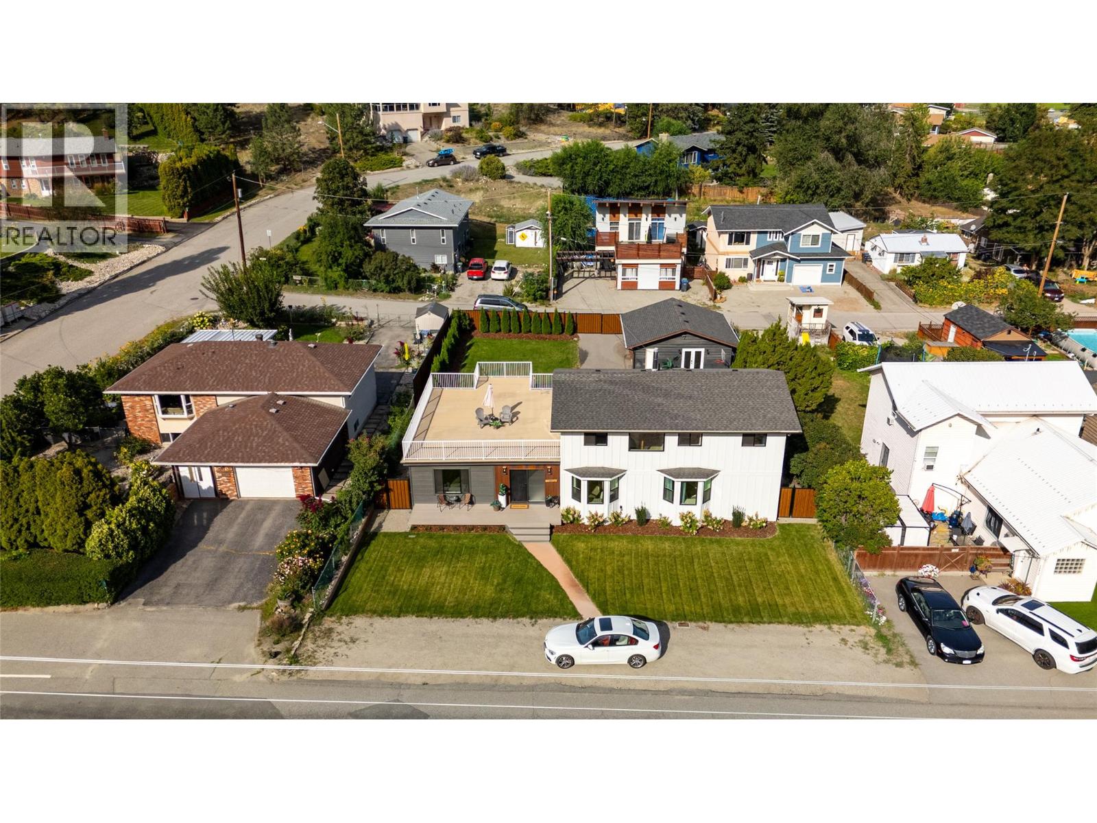 10816 Victoria Road S, Summerland