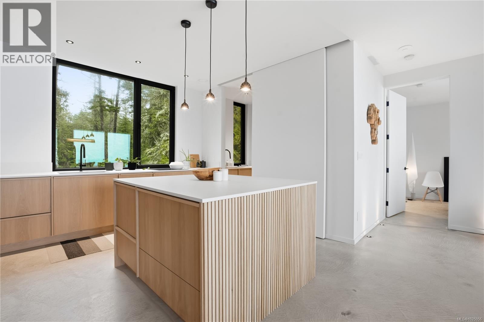 828 Odyssey Lane, Ucluelet