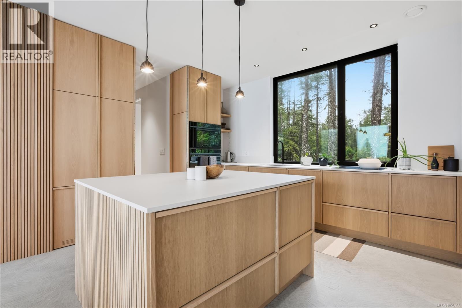 828 Odyssey Lane, Ucluelet