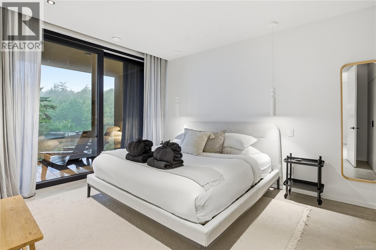 828 Odyssey Lane, Ucluelet