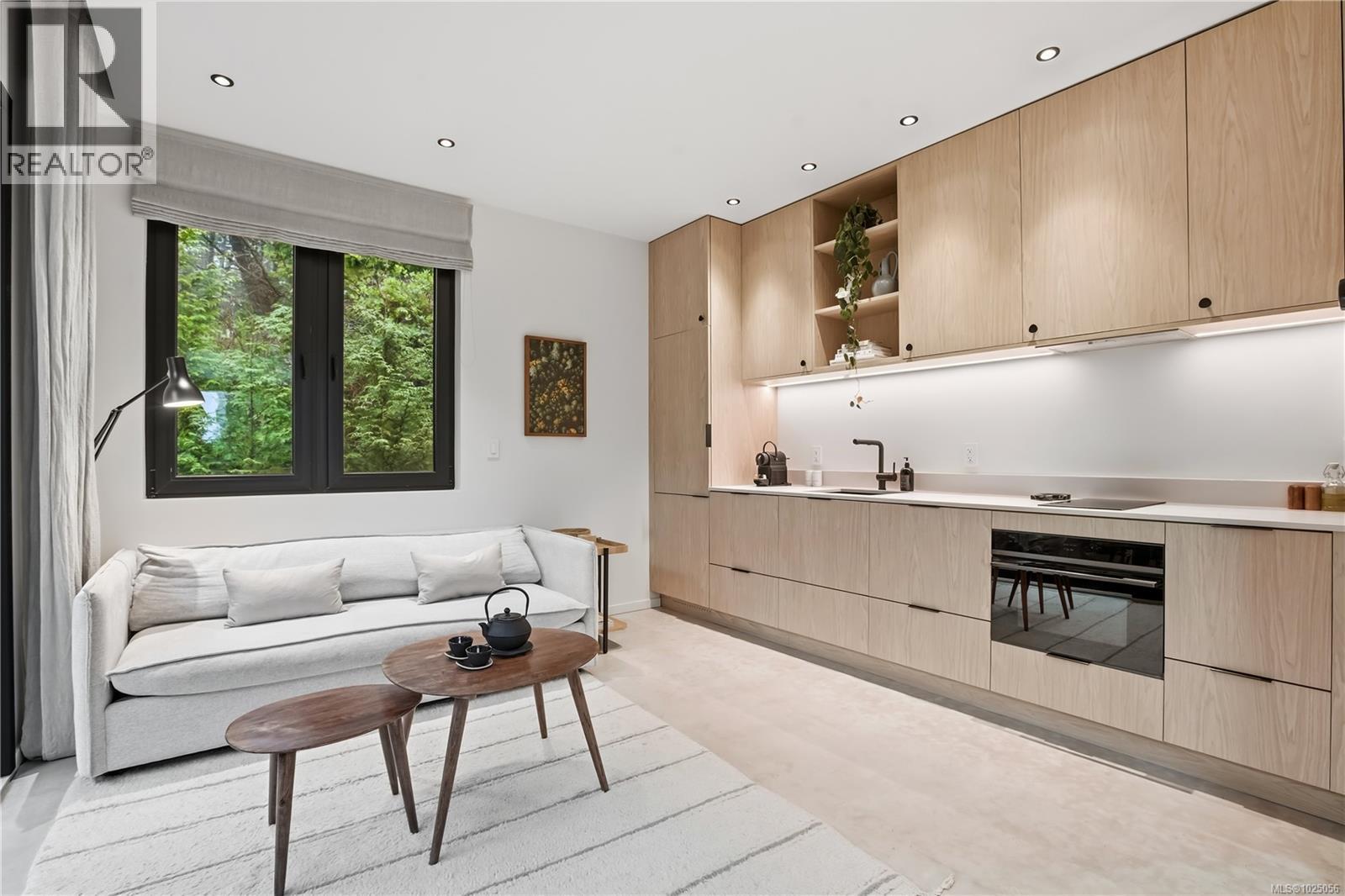 828 Odyssey Lane, Ucluelet