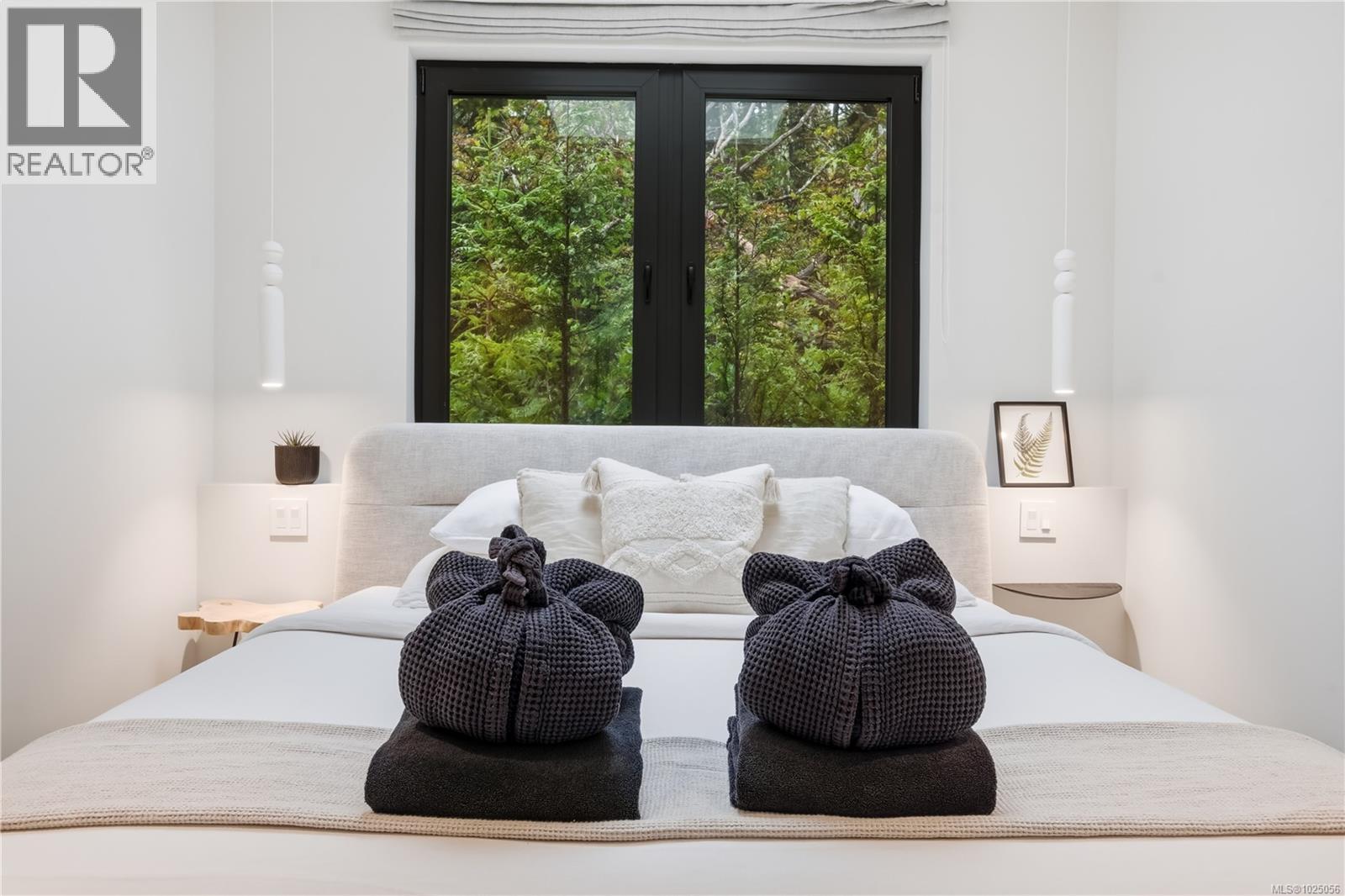 828 Odyssey Lane, Ucluelet