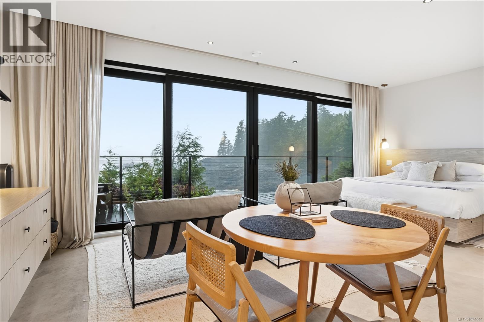 828 Odyssey Lane, Ucluelet