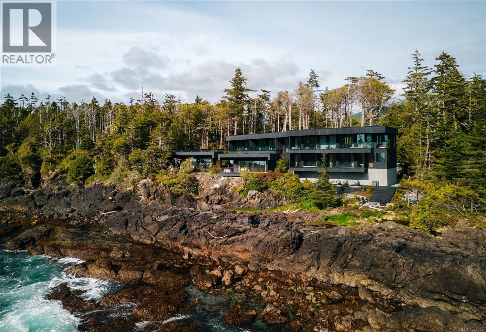 828 Odyssey Lane, Ucluelet