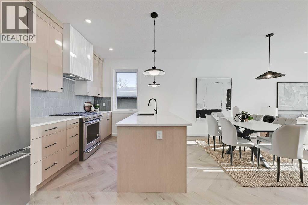 Single Family House for Sale in    Avenue SW South Calgary Calgary 