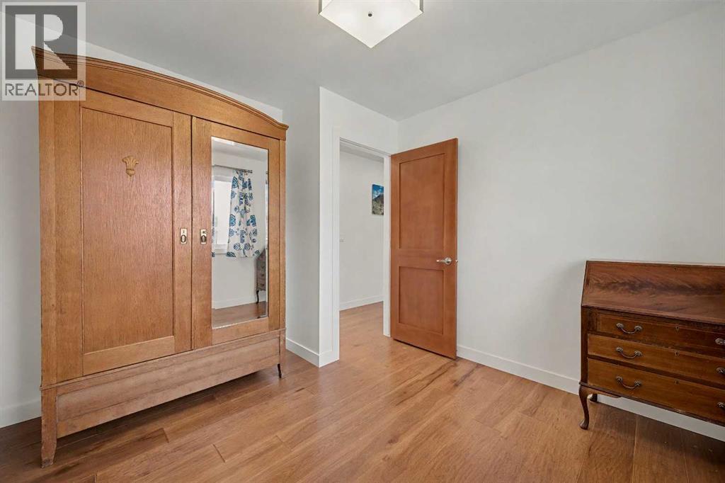 Single Family House Bungalow for Sale in  Silver Mead Road NW Silver Springs Calgary 