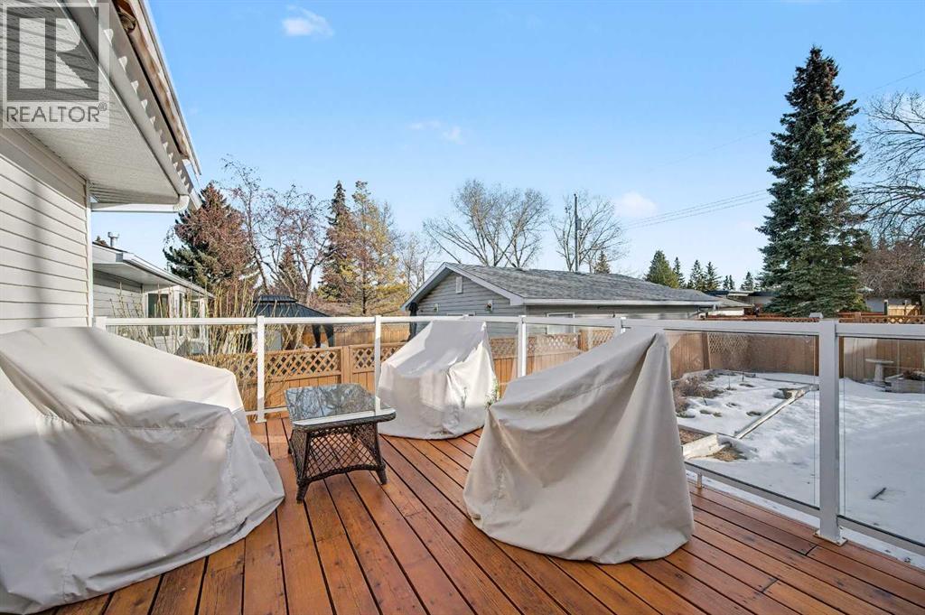 Single Family House Bungalow for Sale in  Silver Mead Road NW Silver Springs Calgary 