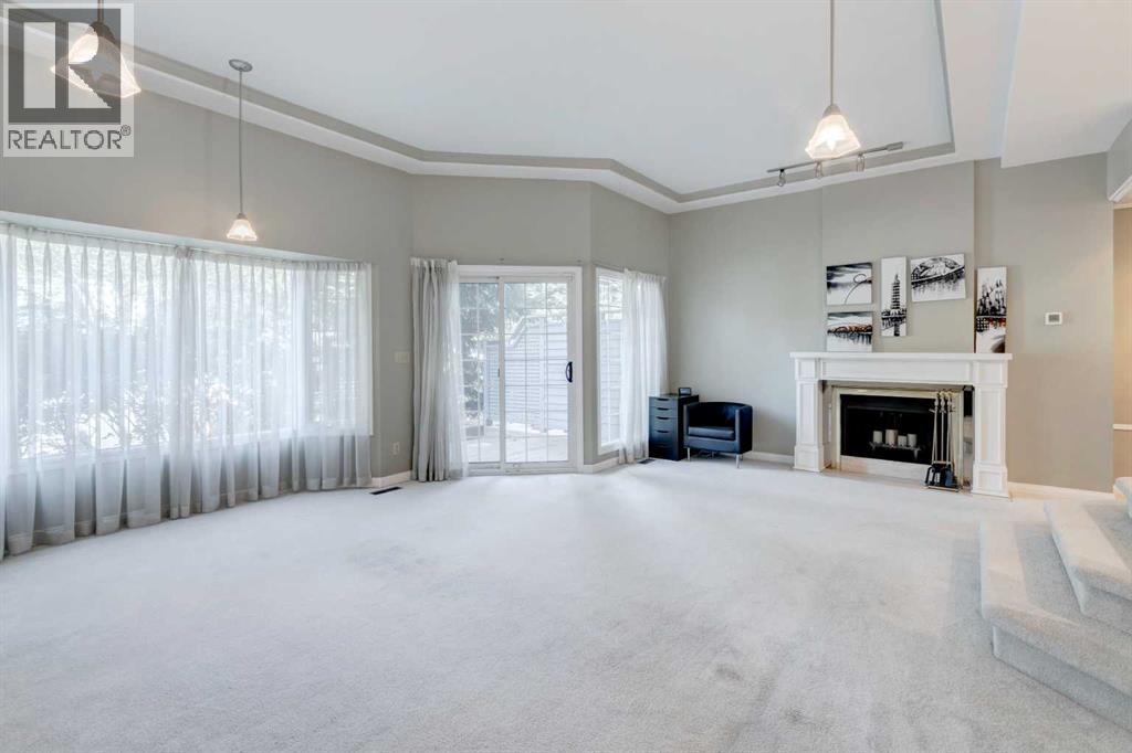 Single Family House for Sale in    Street NW Varsity Calgary 