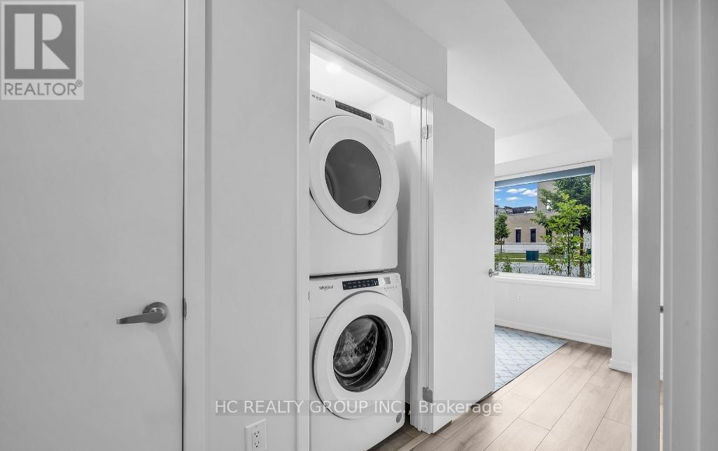 Single Family House for Sale in  CRIMSON FOREST DRIVE Vaughan (Patterson) 