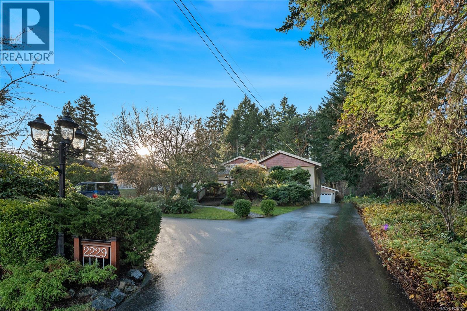  2229 Arbutus Road, Saanich