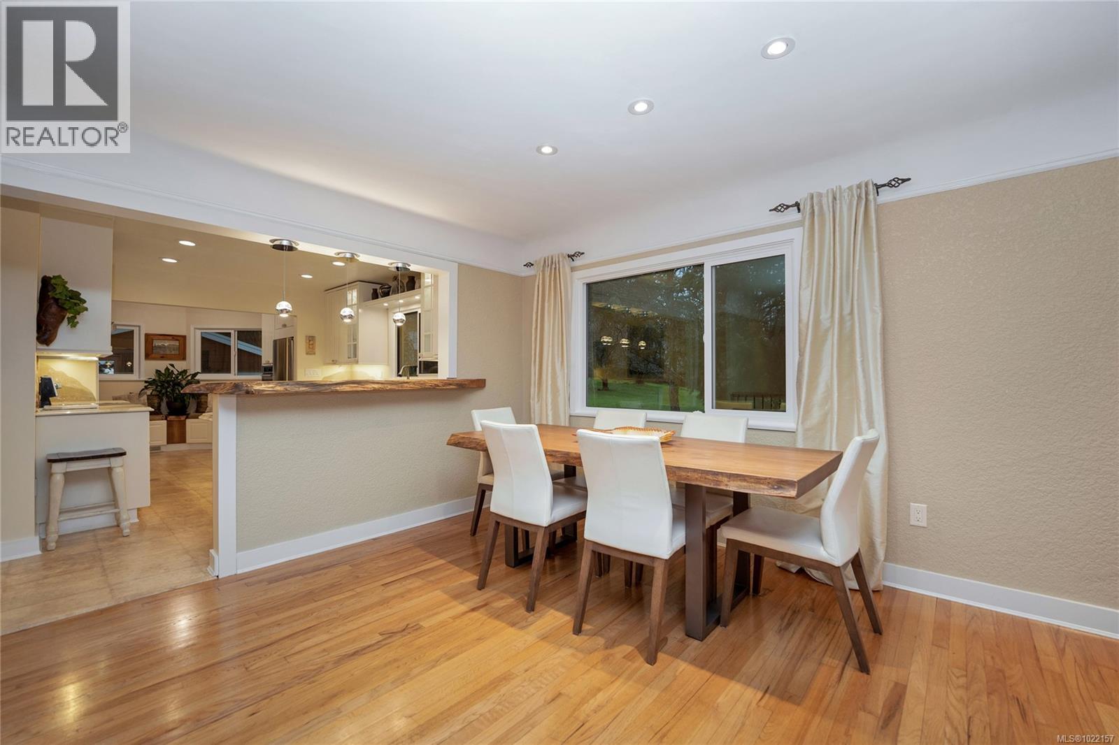  2229 Arbutus Road, Saanich