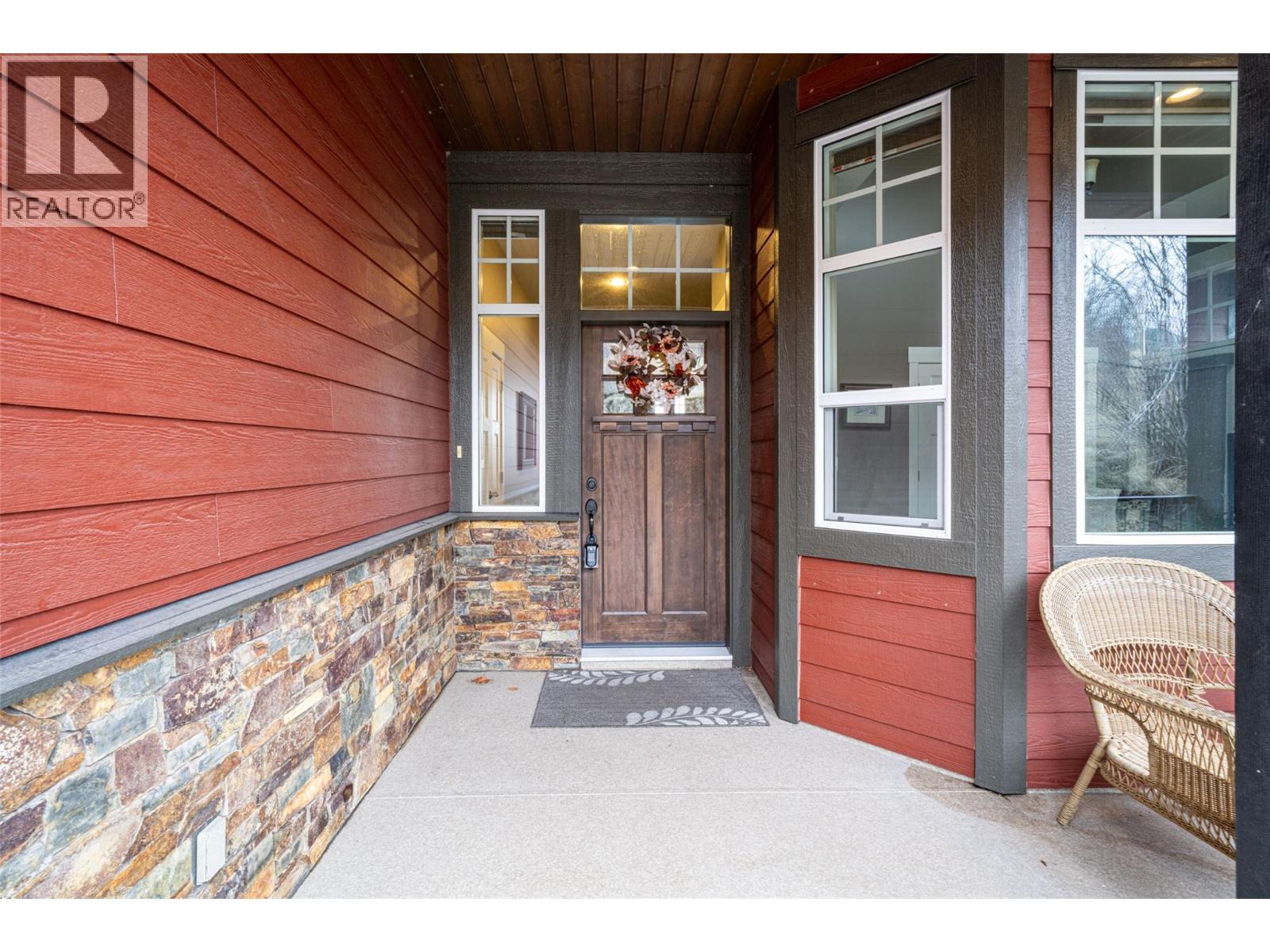 7 1117 Mt. Fosthall Drive, Vernon