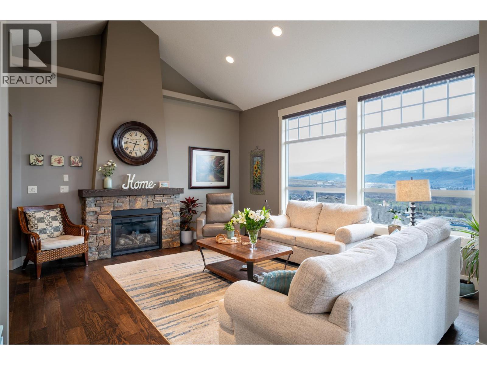 7 1117 Mt. Fosthall Drive, Vernon