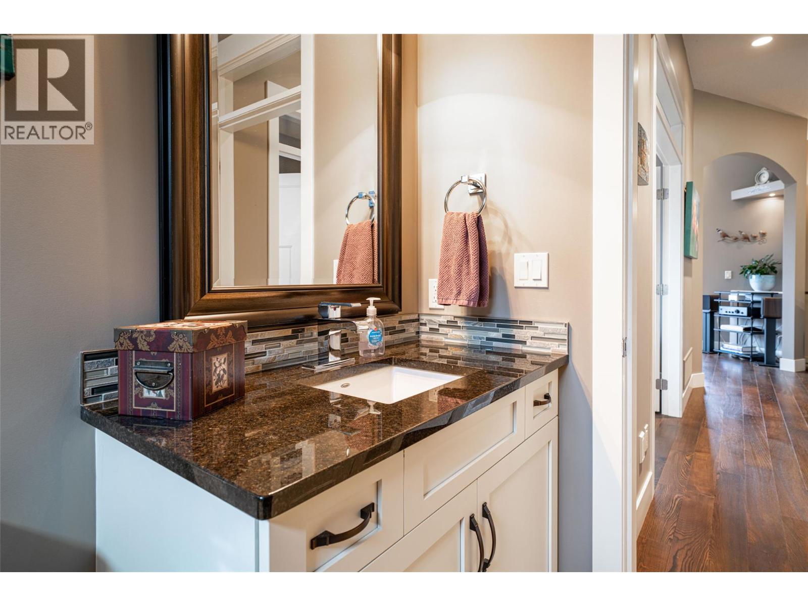 7 1117 Mt. Fosthall Drive, Vernon