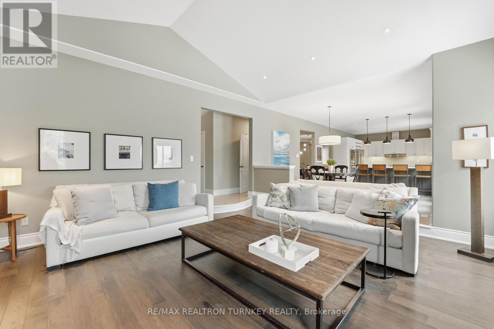 668 FOXCROFT BOULEVARD - Photo 5 of 50, Newmarket (Stonehaven-Wyndham), Ontario