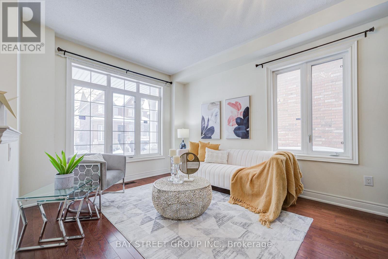 72 KENTLAND STREET - Photo 4 of 38, Markham (Wismer), Ontario