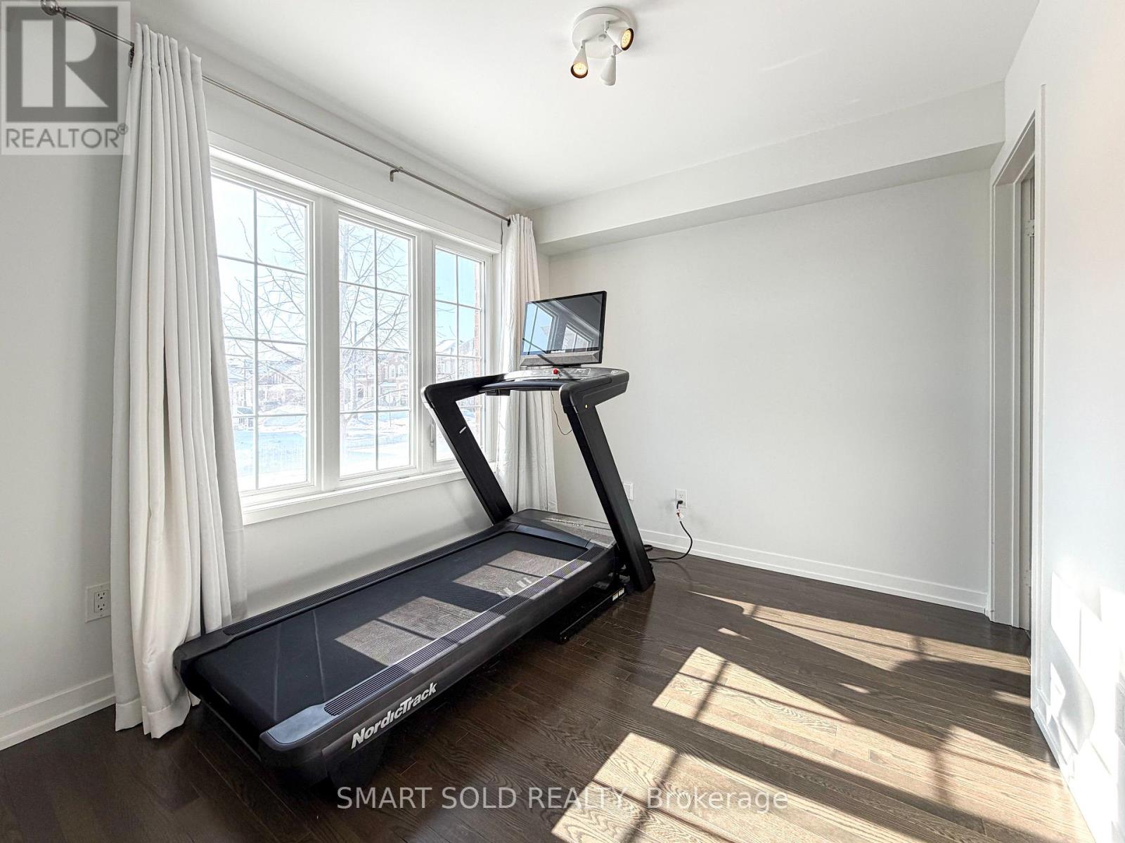 Single Family House for Sale in  LADY DOLORES AVENUE Vaughan (Patterson) 