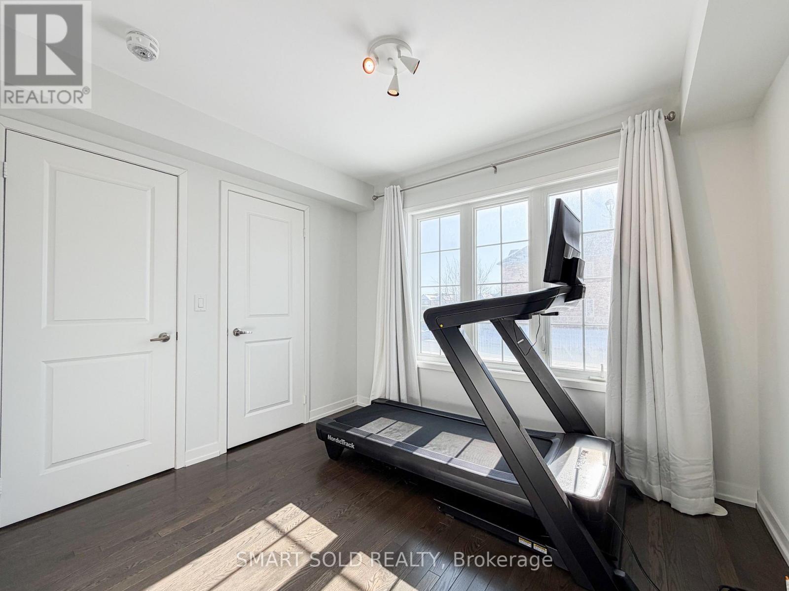 Single Family House for Sale in  LADY DOLORES AVENUE Vaughan (Patterson) 