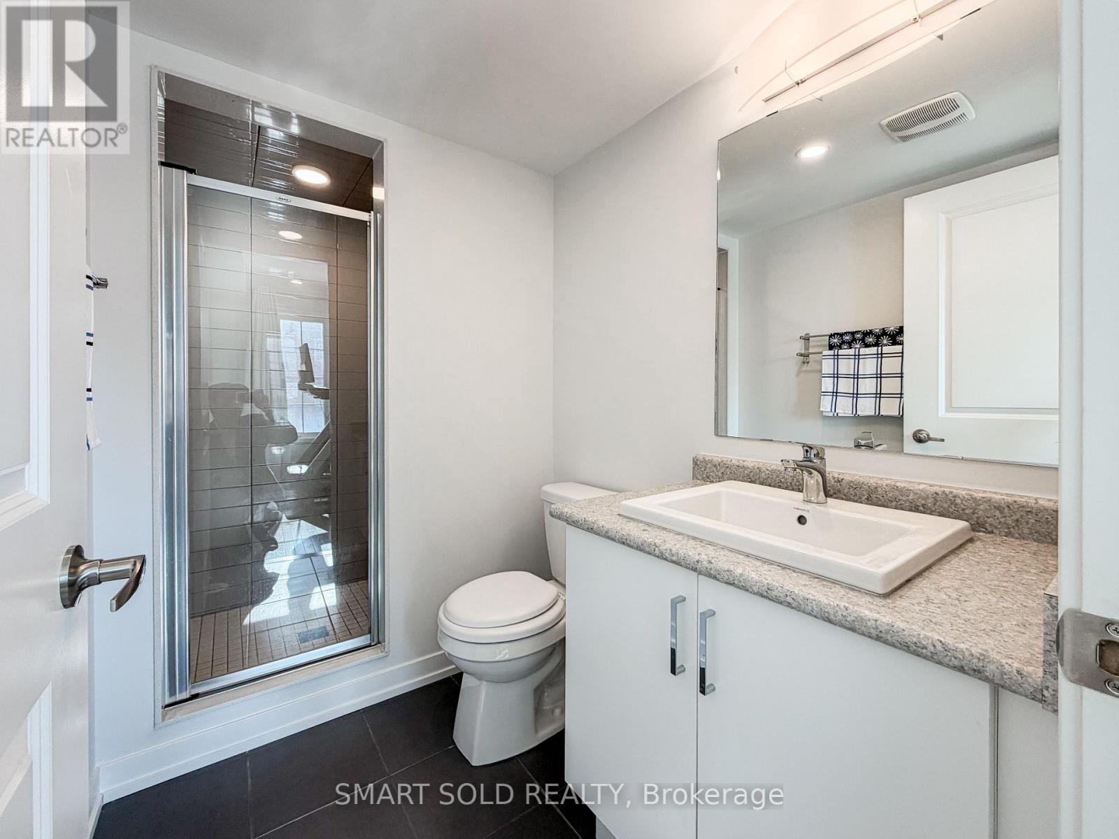 Single Family House for Sale in  LADY DOLORES AVENUE Vaughan (Patterson) 