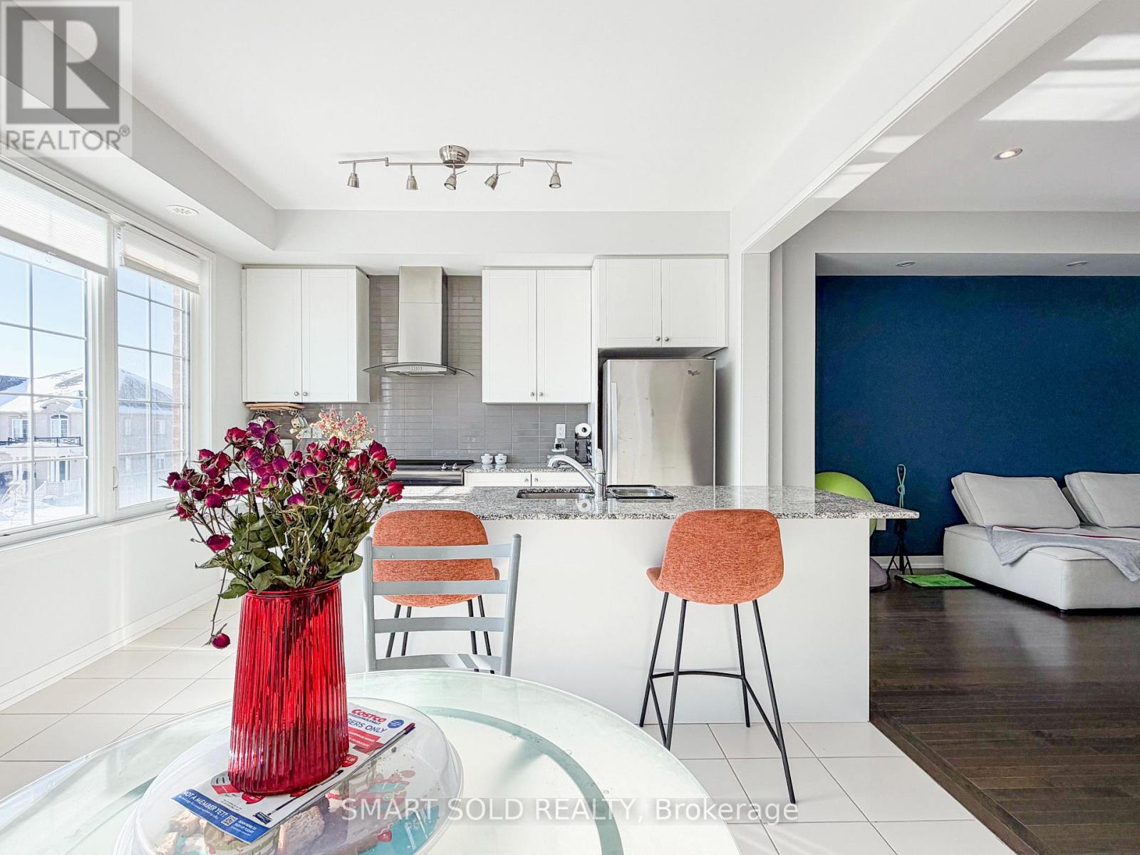 Single Family House for Sale in  LADY DOLORES AVENUE Vaughan (Patterson) 