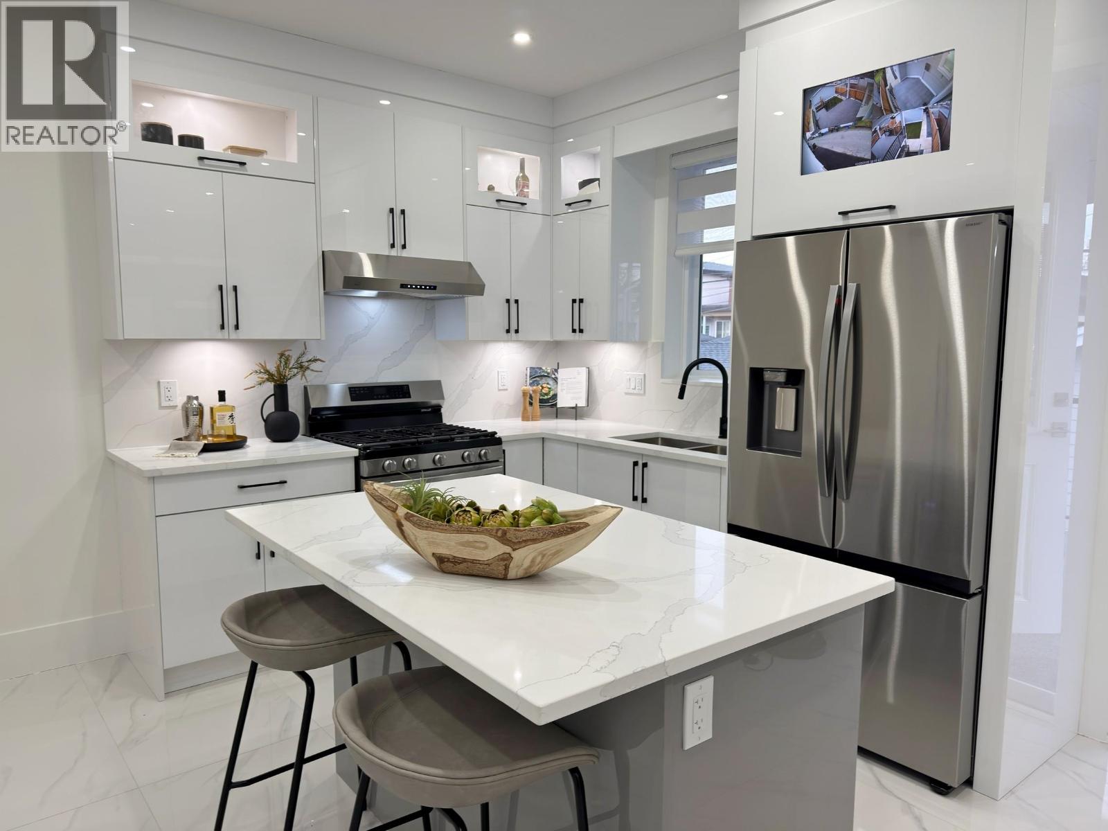 2172 E 46TH AVENUE, Vancouver